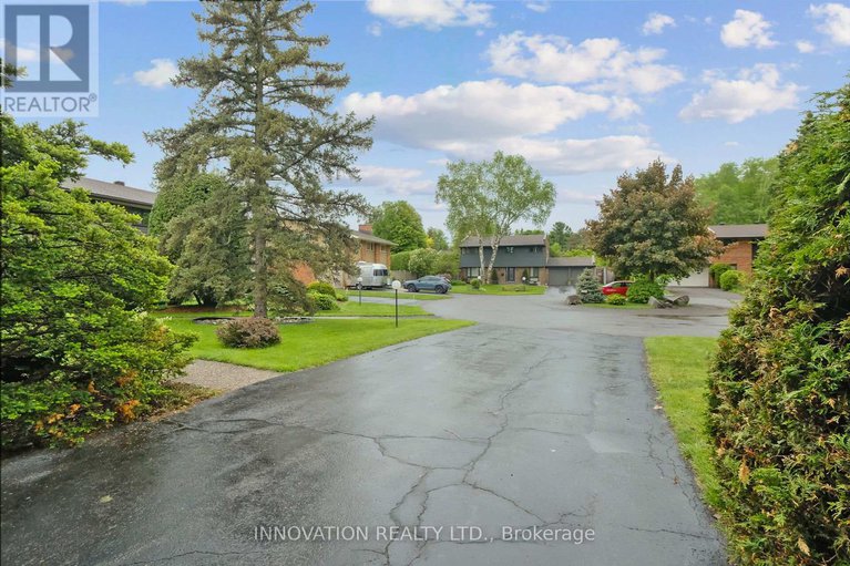 28392162/7-colville-court/beaverbrook/ottawa/ontario/K2K1A9_2