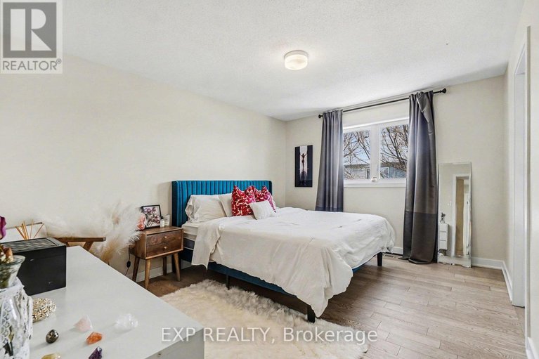 29328135/2142-winsome-terrace/fallingbrookgardenway-south/ottawa/ontario/K4A0K6_12