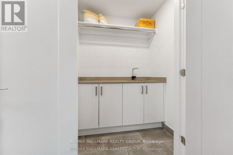 29052704/396-roosevelt-avenue/westboro-west/ottawa/ontario/K2A1Z3_36