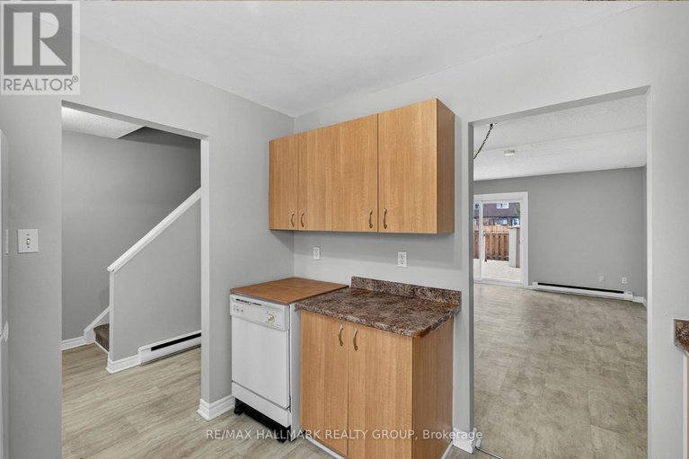 29254811/3219-stockton-drive/blossom-parkkemp-parkfindlay-creek/ottawa/ontario/K1T1S3_23