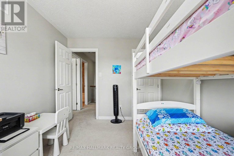 29660379/217-bensinger-way/stittsville-north/ottawa/ontario/K2S0P1_17