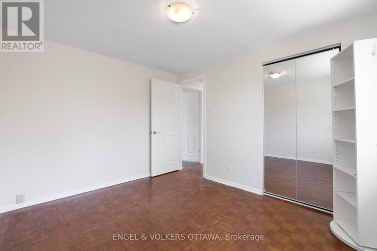 28304083/25-coldstream-drive/munster/ottawa/ontario/K0A3P0_25