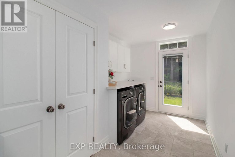 28485972/179-avro-circle/cfb-rockcliffe-and-area/ottawa/ontario/K1K4Y9_15