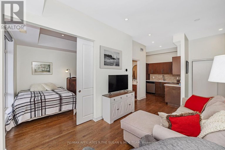 29295935/308-682-churchill-avenue-n/laurentianview/ottawa/ontario/K1Z5G5_20