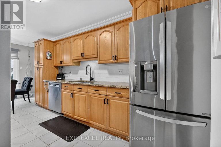 29668382/58-fireside-crescent/hunt-club-parkgreenboro/ottawa/ontario/K1T1Z4_17