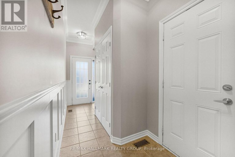 29051360/440-edgeworth-avenue/woodroffe/ottawa/ontario/K2B5L1_11