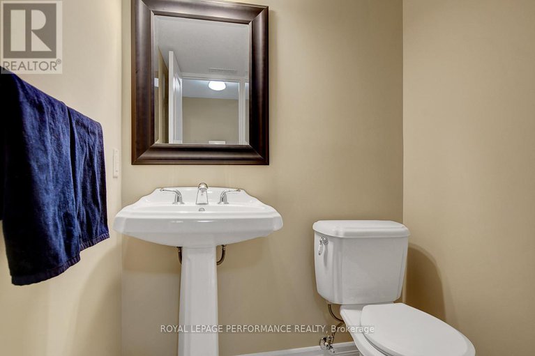 29013155/318-iona-street/westborohampton-park/ottawa/ontario/K1Z7B9_24