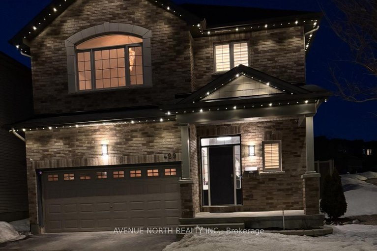 28540961/429-dovehaven-street/mer-bleuebradley-estatesanderson-park/ottawa/ontario/K1W0H2_49