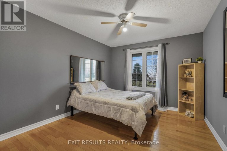 29625527/638-st-thomas-road/russell-twp/russell/ontario/K0A1W0_16