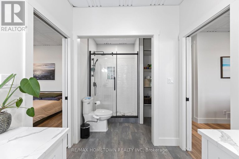 29416154/5-shoreside-way/augusta-twp/augusta/ontario/K6V5T1_46