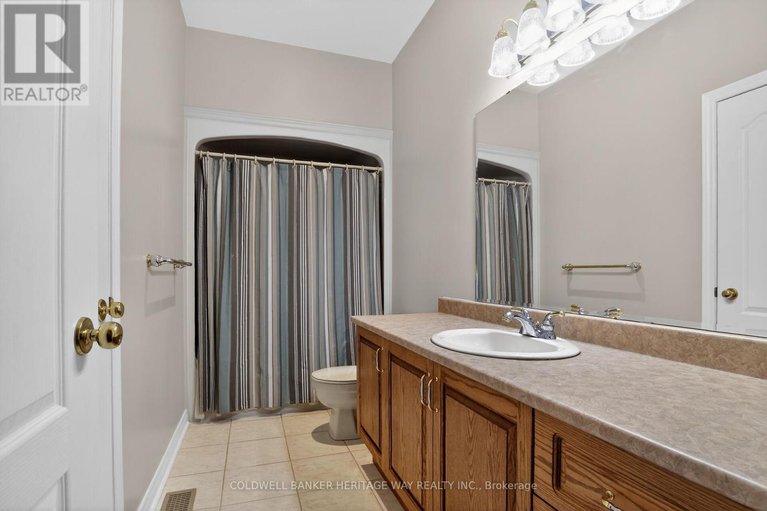 29616835/280-sarah-street/carleton-place/carleton-place/ontario/K7C2Y6_24