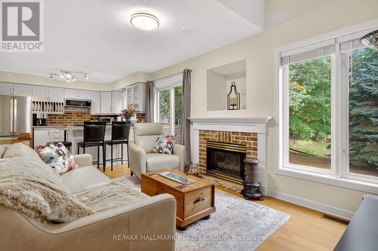 29026242/92-stonemeadow-drive/bridlewood/ottawa/ontario/K2M2M3_11