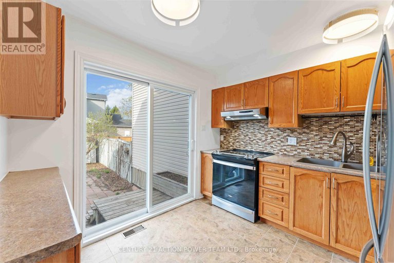 28258821/1887-hialeah-drive/fallingbrookgardenway-south/ottawa/ontario/K4A3T3_11