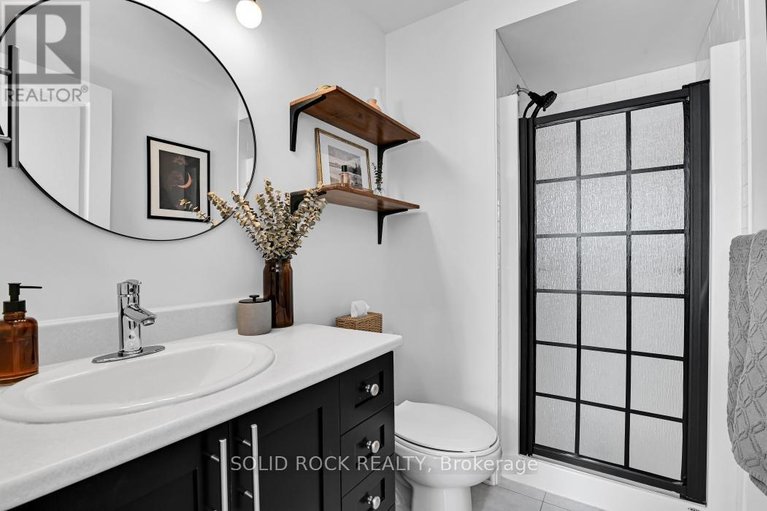 29571961/g-19-tadley-private/longfields/ottawa/ontario/K2J2T3_24