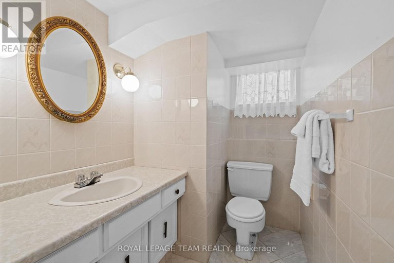 28926247/1525-valmarie-avenue/carleton-heights/ottawa/ontario/K2C1V7_36