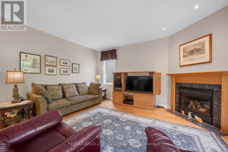 28543376/1867-springridge-drive/springridgeeast-village/ottawa/ontario/K4A4R1_19