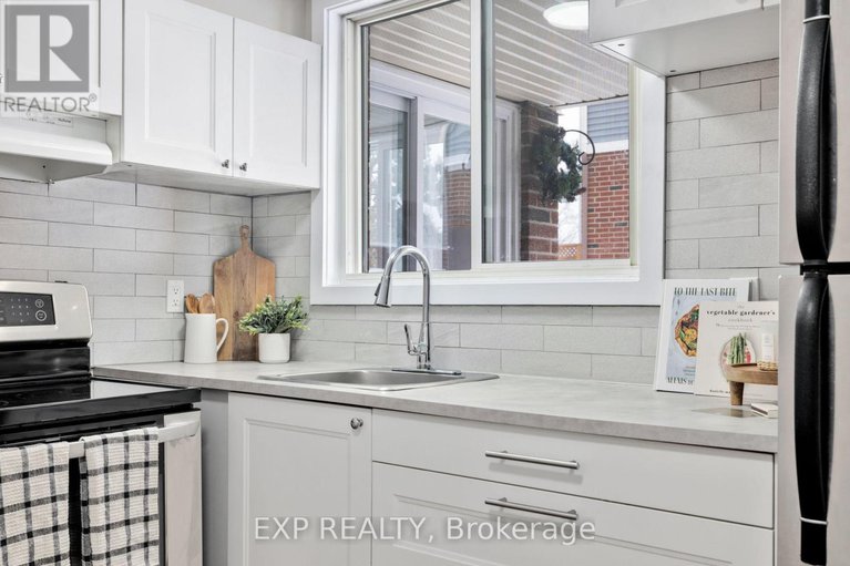 29446608/104-6470-bilberry-drive/orleans-wood/ottawa/ontario/K1C4P1_31