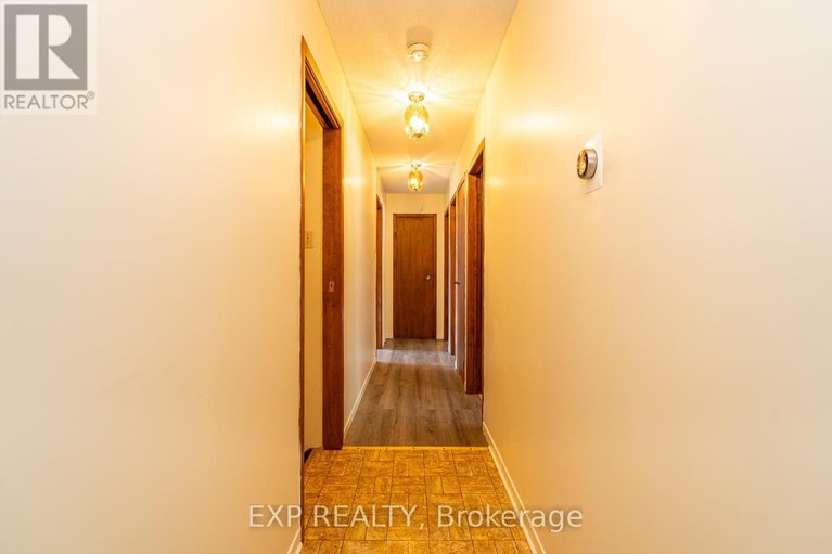 28757377/1437-usborne-street/mcnabbraeside-twps/mcnabbraeside/ontario/K0A1G0_15