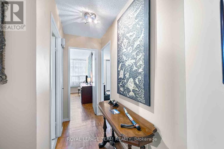 28499286/804-40-arthur-street/west-centre-town/ottawa/ontario/K1R7T5_27