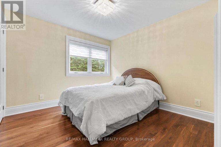 28537676/1883-barnhart-place/alta-vistafaircrest-heights/ottawa/ontario/K1H5B5_27