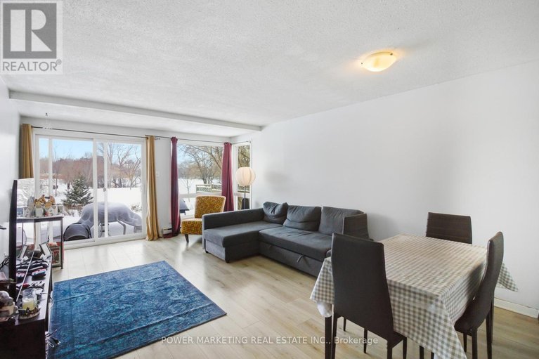 29358160/37g-robinson-avenue/sandy-hill/ottawa/ontario/K1N8N8_10