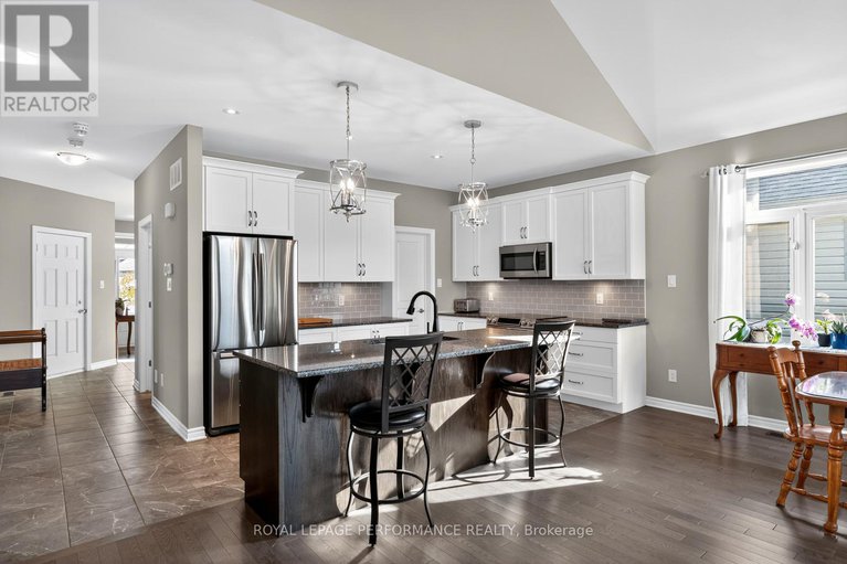 28914598/88-des-rails-street/town-of-rockland/clarence-rockland/ontario/K4K0K2_8
