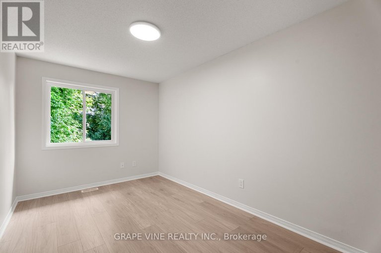 28560590/564-aberfoyle-circle/morgans-grantsouth-march/ottawa/ontario/K2K3R3_19