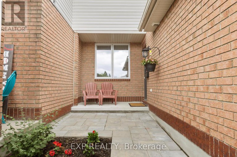 28582296/225-kincardine-drive/glencairnhazeldean/ottawa/ontario/K2V1C5_2