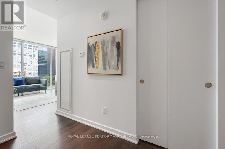 29222255/702-300-lisgar-street/ottawa-centre/ottawa/ontario/K2P0E2_6