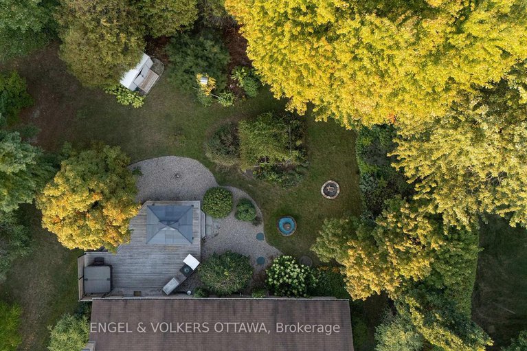 28887714/5233-mclean-crescent/manotick-long-island-nicholls-island/ottawa/ontario/K4M1G1_44