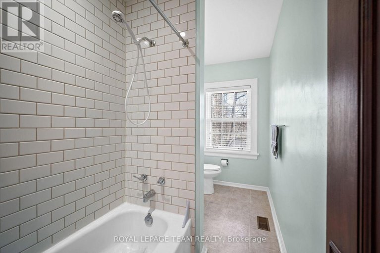 28254248/380-queen-elizabeth-place/glebe/ottawa/ontario/K1S3N3_16