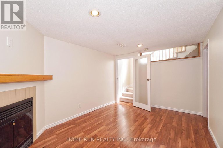 28646410/112-cedarock-drive/bridlewood/ottawa/ontario/K2M2H5_28