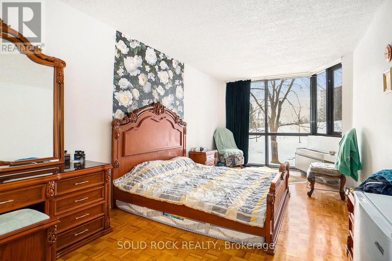 28395432/108-2871-richmond-road/britannia-heights/ottawa/ontario/K2B8M5_9