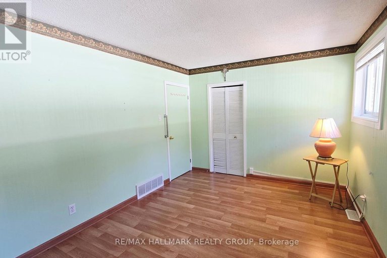 29082660/266-baldwin-street/constance-bay/ottawa/ontario/K0A3M0_18