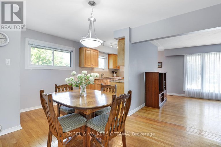 28847958/814-pleasant-park-road/elmvale-acres/ottawa/ontario/K1G1Y9_7