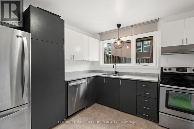 29024109/767b-ridgewood-avenue/mooneys-bayriverside-park/ottawa/ontario/K1V6M8_14