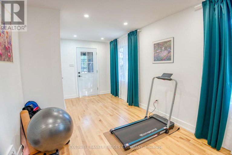 29180322/191-springfield-road/lindenlea/ottawa/ontario/K1M1C3_12