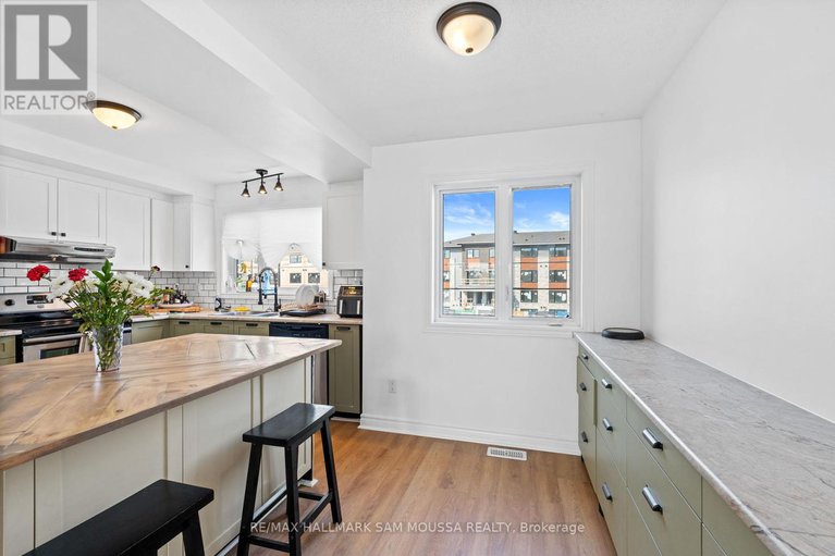 28654019/1222-longfields-drive/strandherd/ottawa/ontario/K2J5X3_14