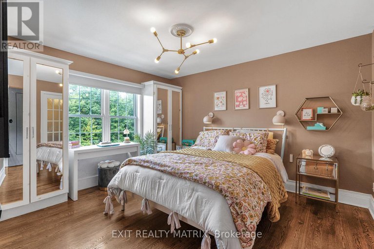 29047689/1271-georges-vanier-drive/cumberland-ridge/ottawa/ontario/K4C1R6_19