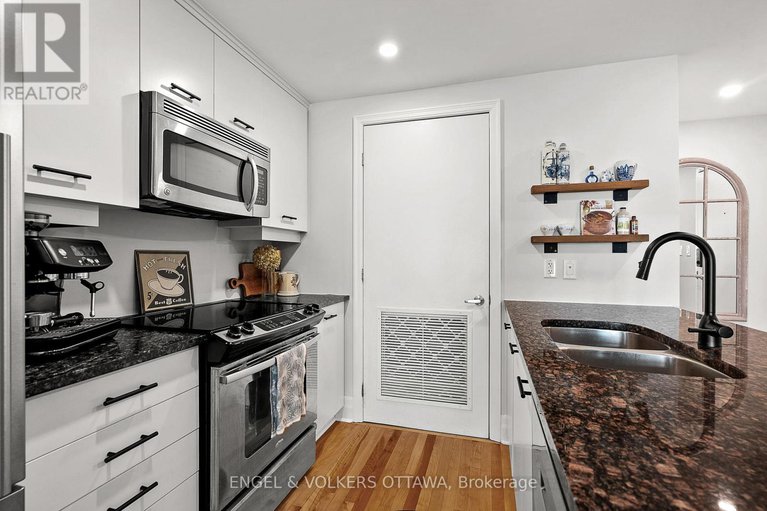 28379308/107-950-marguerite-avenue/overbrook/ottawa/ontario/K1K3T8_7