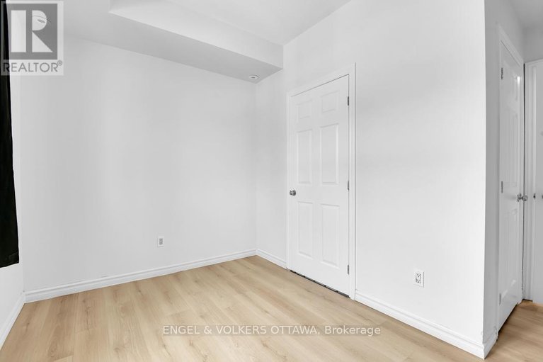 29579180/5-165-waterbridge-drive/barrhaven-east/ottawa/ontario/K2G7G3_14