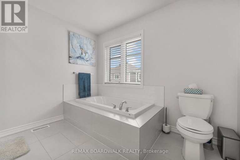 29594832/179-equitation-circle/goulbourn-twp-from-franktown-rdsouth-to-rideau/ottawa/ontario/K2V0H2_20