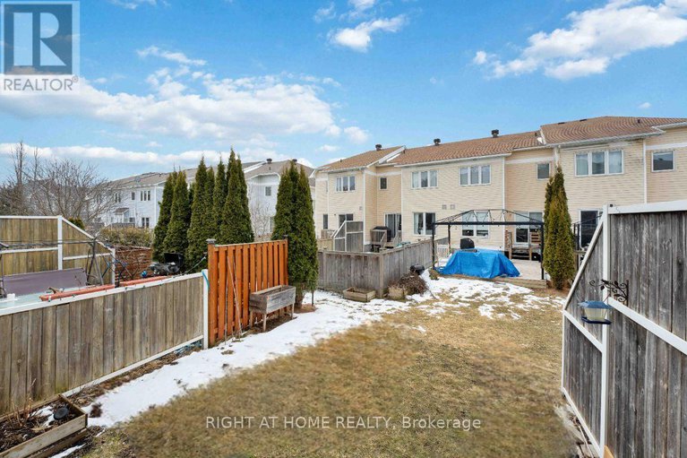 28297407/421-hillsboro/emerald-meadowstrailwest/ottawa/ontario/K2M3A7_27