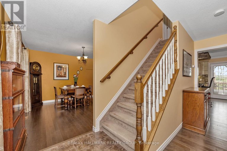 28370702/3-cheyenne-trail/augusta-twp/augusta/ontario/K6V5T2_18