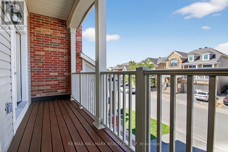 28874342/372-gallantry-way/stittsville-north/ottawa/ontario/K2S0R1_3