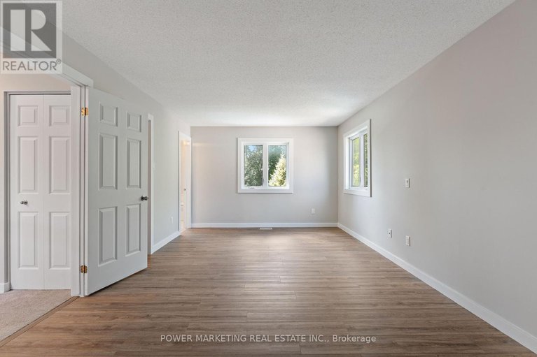 29131275/5722-kemplane-court/blackburn-hamlet-south/ottawa/ontario/K1W1B8_18