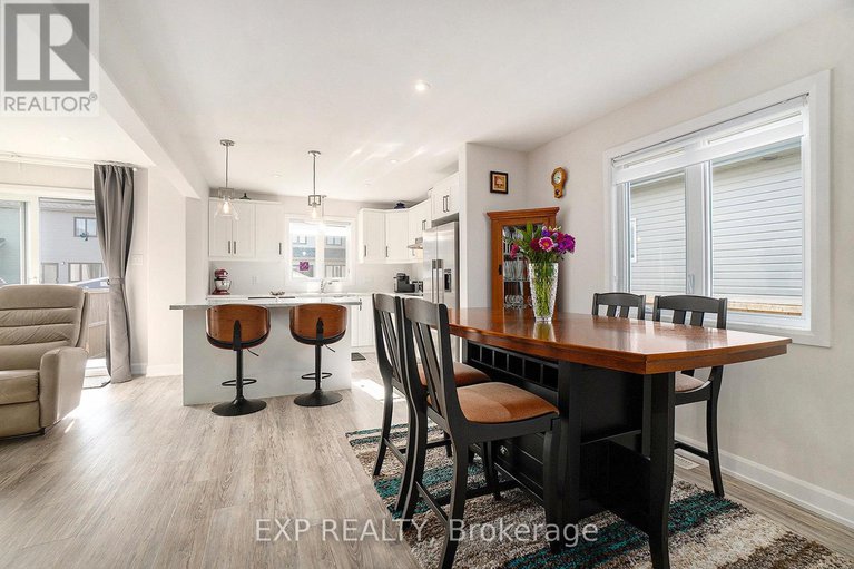 29214720/704-azure-street/village-of-russell/russell/ontario/K4R1E5_11