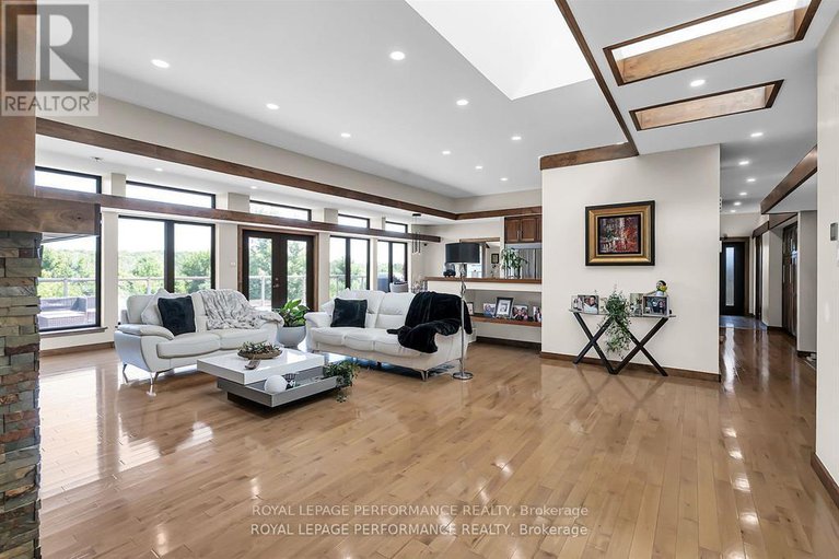 29337350/19-george-patrick-drive/long-sault/south-stormont/ontario/K0C1P0_12