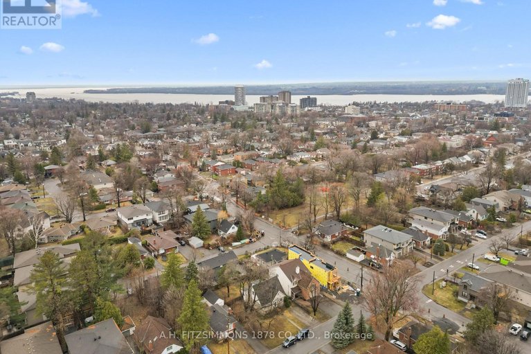 29600890/564-tweedsmuir-avenue/westborohampton-park/ottawa/ontario/K1Z5P2_40
