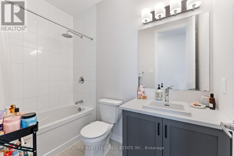 29185572/228-appalachian-circle/half-moon-bay/ottawa/ontario/K2J6X4_20